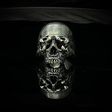 Load image into Gallery viewer, Envy Skull Ring