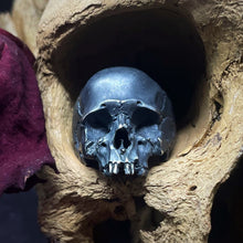 Load image into Gallery viewer, 925 Decay Skull Ring RTST