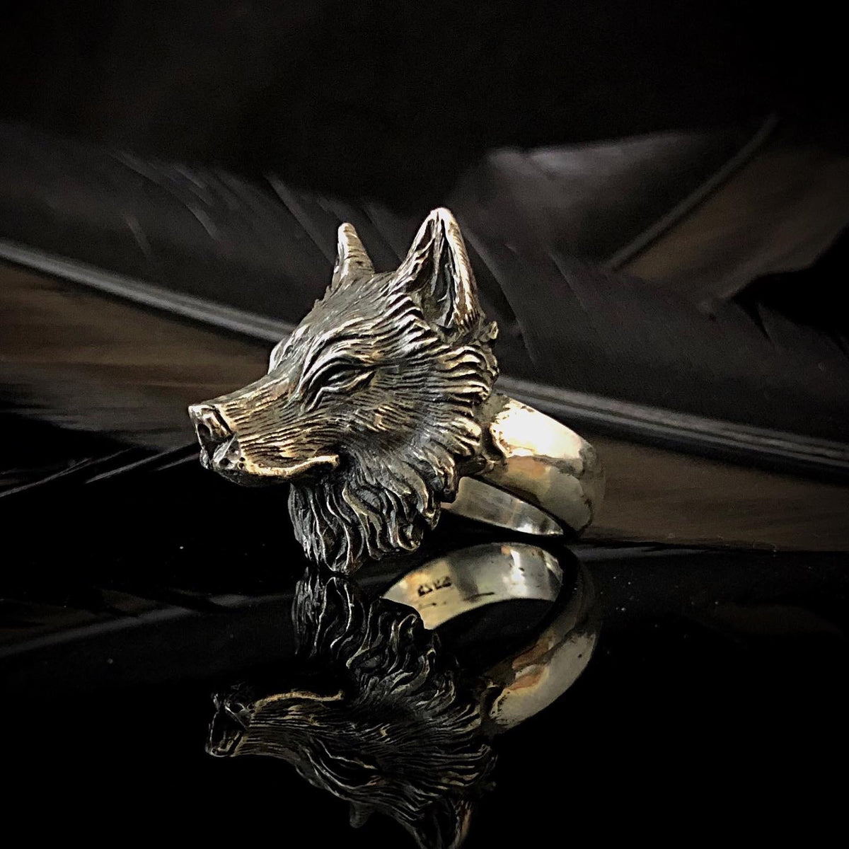 Wolf Ring – OSSUA et ACROAMATA